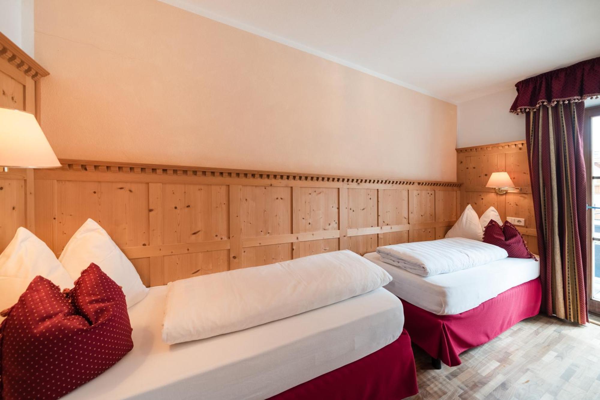 Al Plan, A Mountain Moving Hotel San Vigilio Di Marebbe Exterior foto